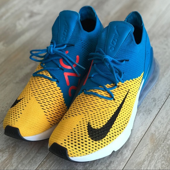 NWT Nike Air Max 270 Flyknit - Picture 2 of 8